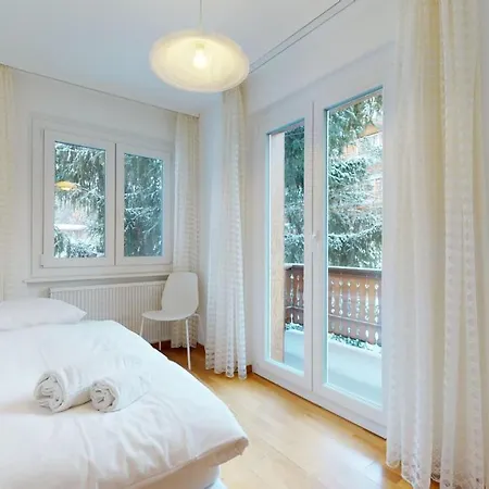 In For 7 Persons, Covered Parking Crans-Montana