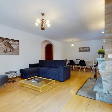 In For 7 Persons, Covered Parking Crans-Montana