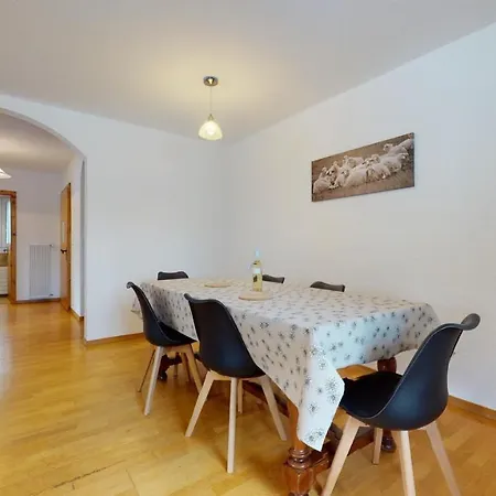 Apartment In For 7 Persons, Covered Parking