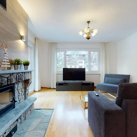 In For 7 Persons, Covered Parking Apartment *
